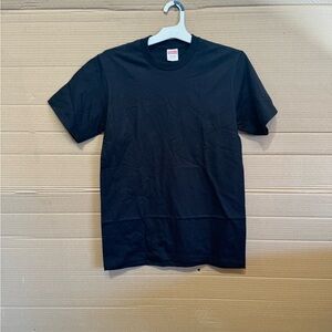 Black supreme-blank t-shirt brand new no tags size small